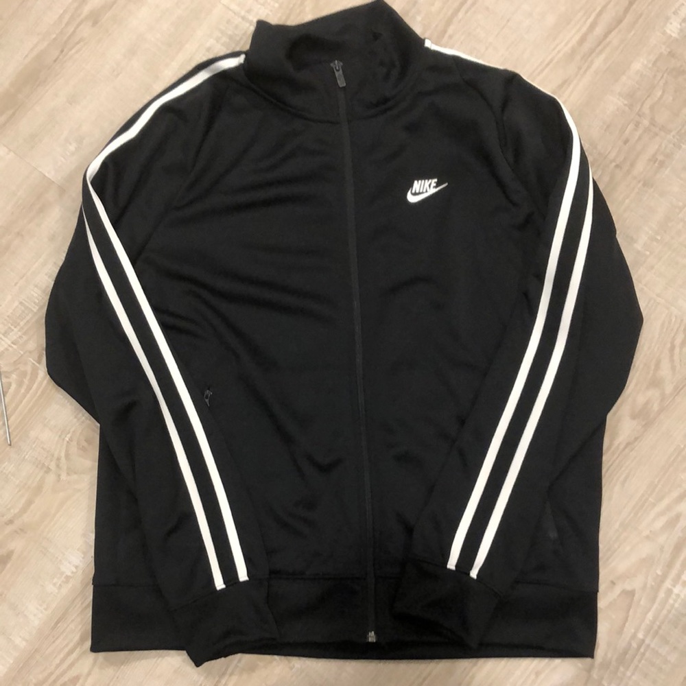 Nike men’s track jacket